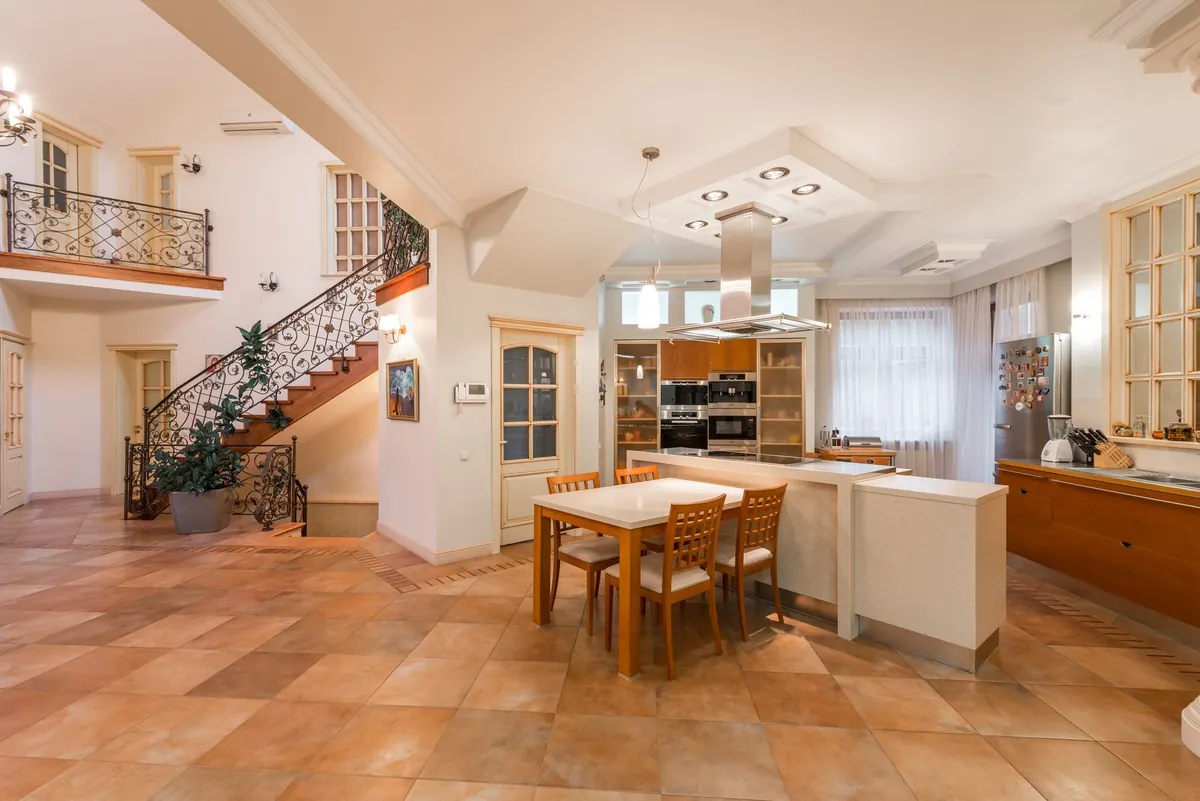 Under-Stairs Storage: Ideas, Costs and Planning Tips